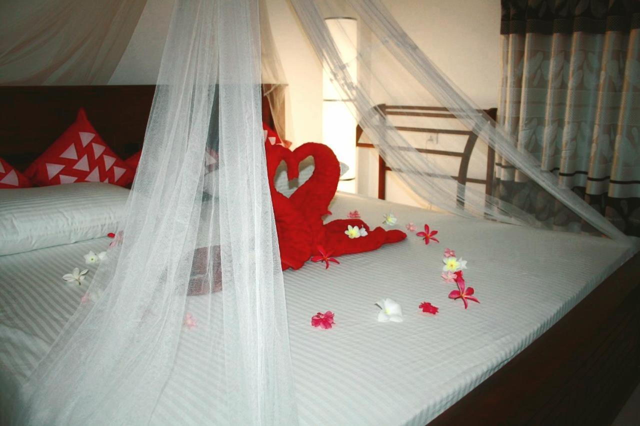 Hidden Villa ฮิกคาดูวา ภายนอก รูปภาพ